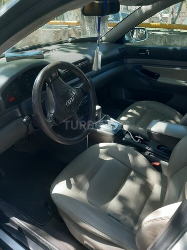 Audi A4 2001, 174,000 km - 1.5 l - Bakı