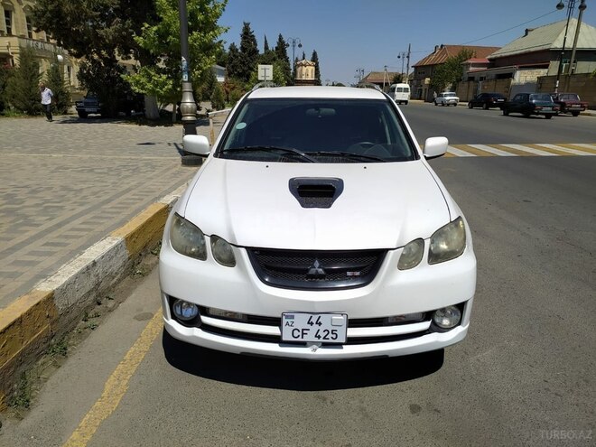 Mitsubishi Airtrek 2002, 200,200 km - 2.0 l - Masallı