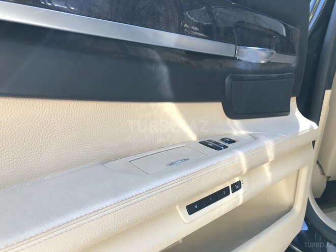 BMW 750 2009, 278,000 km - 4.4 л - Bakı