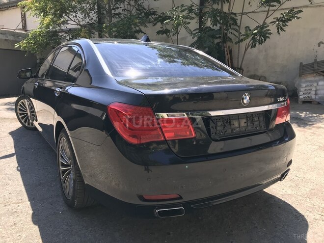 BMW 750 2009, 278,000 km - 4.4 л - Bakı