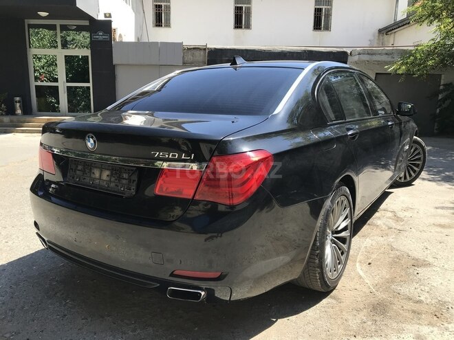 BMW 750 2009, 278,000 km - 4.4 л - Bakı