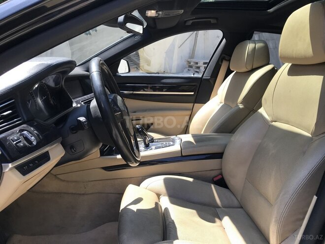 BMW 750 2009, 278,000 km - 4.4 л - Bakı