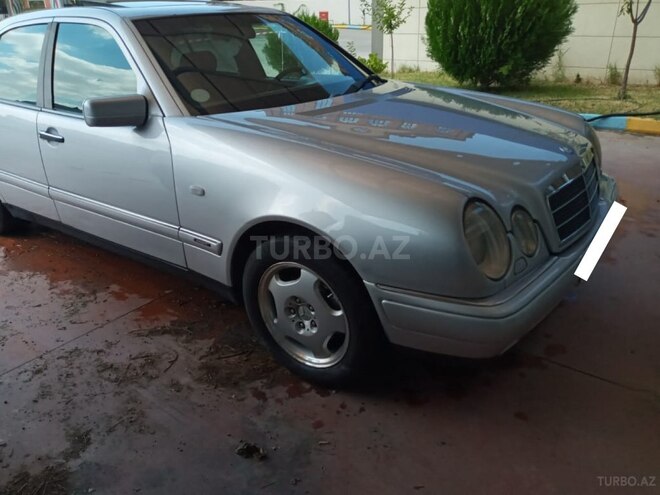 Mercedes E 230 1996, 412,000 km - 2.3 l - Bakı