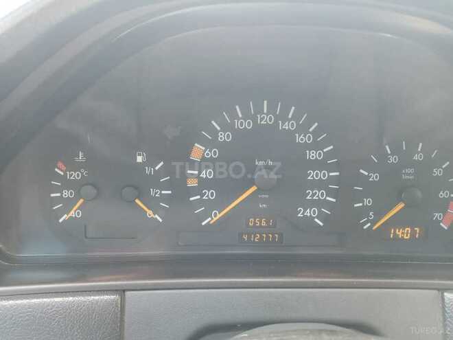 Mercedes E 230 1996, 412,000 km - 2.3 l - Bakı