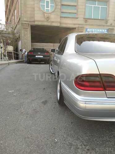 Mercedes E 220 1999, 365,000 km - 2.2 l - Bakı