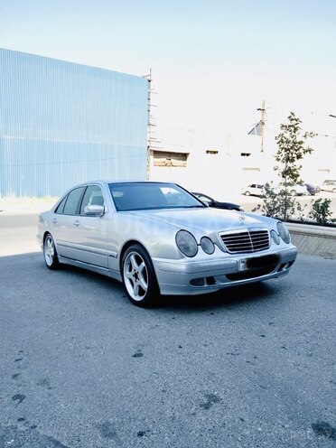 Mercedes E 220 1999, 365,000 km - 2.2 l - Bakı