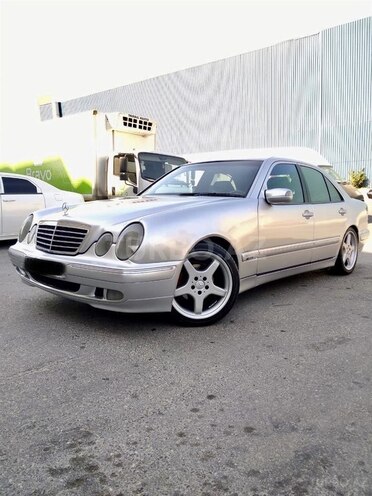 Mercedes E 220 1999, 365,000 km - 2.2 l - Bakı