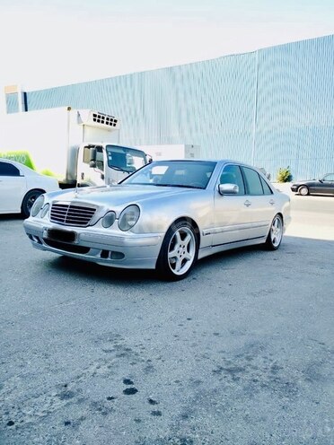 Mercedes E 220 1999, 365,000 km - 2.2 l - Bakı