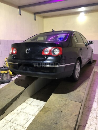 Volkswagen Passat 2006, 200,000 km - 2.0 л - Bakı