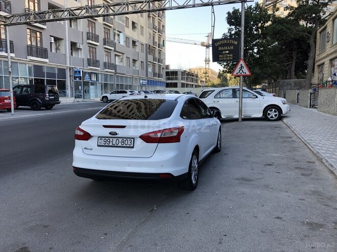 Ford Focus 2013, 175,000 km - 1.6 л - Bakı
