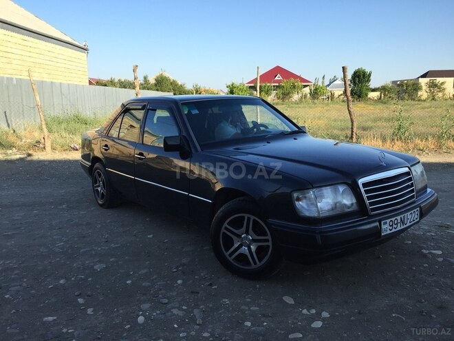 Mercedes E 220 1994, 533,000 km - 2.2 l - Goranboy