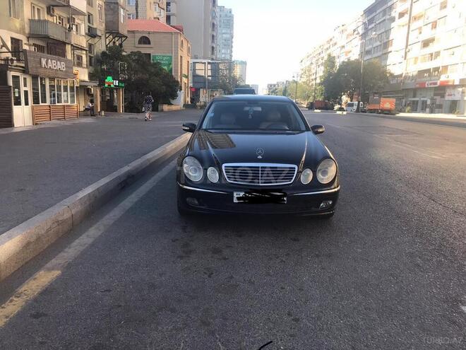 Mercedes E 270 2002, 214,086 km - 2.7 l - Bakı