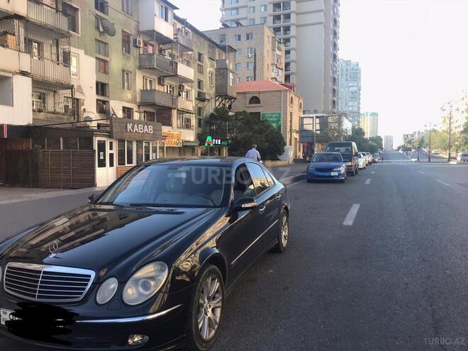 Mercedes E 270 2002, 214,086 km - 2.7 l - Bakı