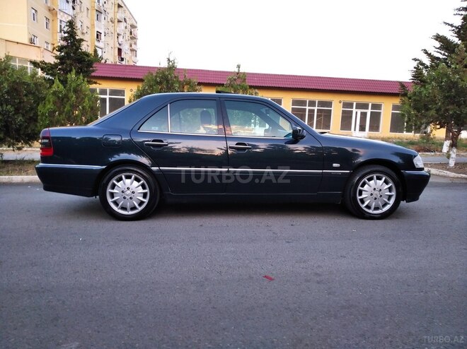 Mercedes C 240 1999, 256,172 km - 2.4 l - Sumqayıt