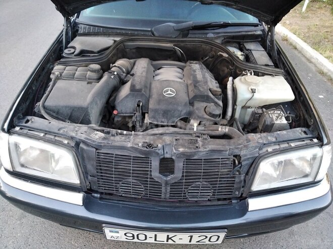 Mercedes C 240 1999, 256,172 km - 2.4 l - Sumqayıt
