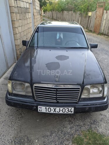 Mercedes E 200 1992, 230,000 km - 2.0 l - Saatlı