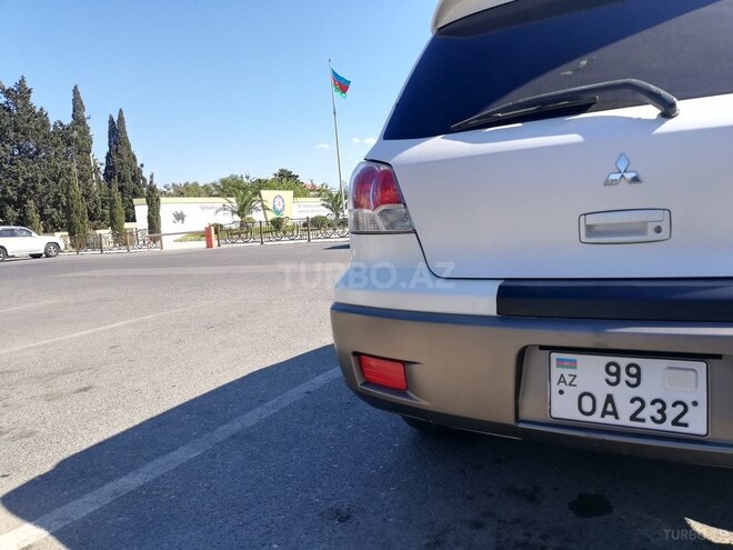 Mitsubishi Outlander 2003, 210,000 km - 2.4 l - Bakı