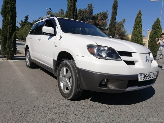 Mitsubishi Outlander 2003, 210,000 km - 2.4 l - Bakı