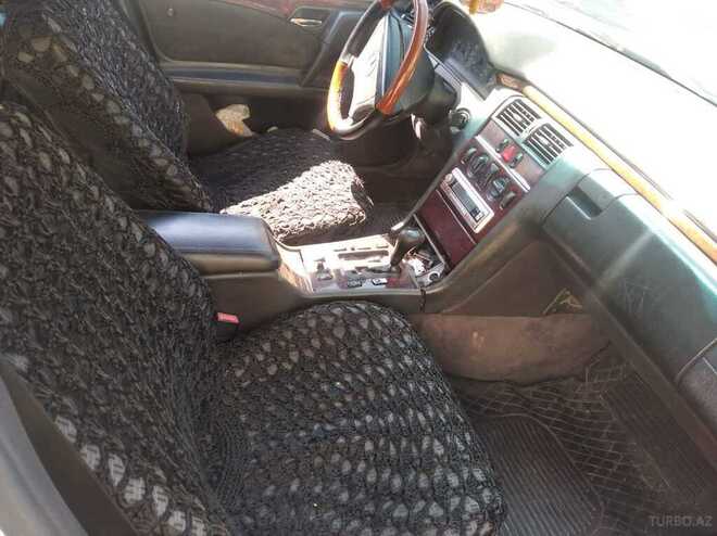 Mercedes E 200 1998, 460,000 km - 2.0 l - Gəncə