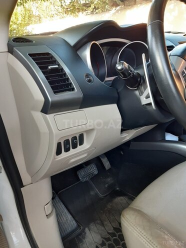 Mitsubishi Outlander 2008, 253,000 km - 3.0 l - Gəncə