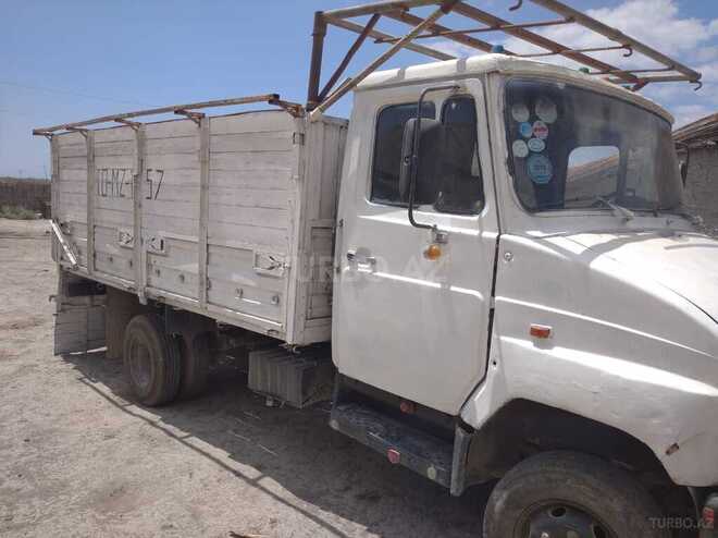 ZIL 5301 1998, 300,000 km - 4.0 л - Salyan