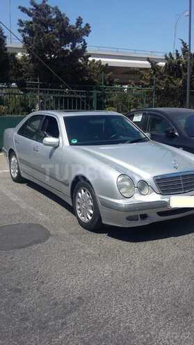 Mercedes E 240 2000, 254,000 km - 2.4 l - Bakı
