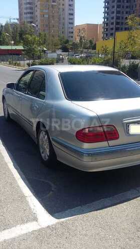 Mercedes E 240 2000, 254,000 km - 2.4 l - Bakı