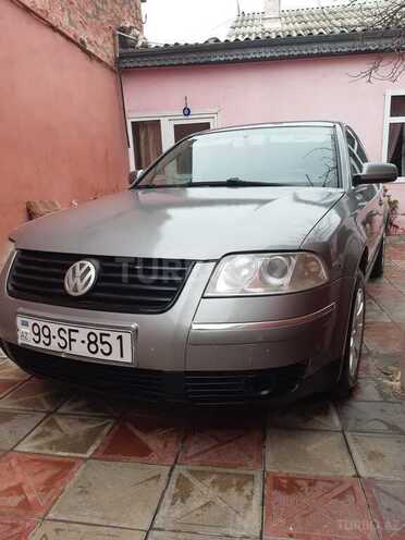 Volkswagen Passat 2003, 285,000 km - 1.8 l - Bakı