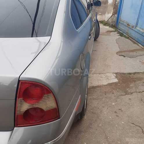 Volkswagen Passat 2003, 285,000 km - 1.8 l - Bakı
