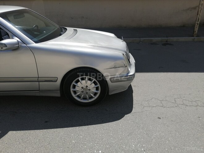 Mercedes E 240 2000, 158,777 km - 2.4 л - Bakı