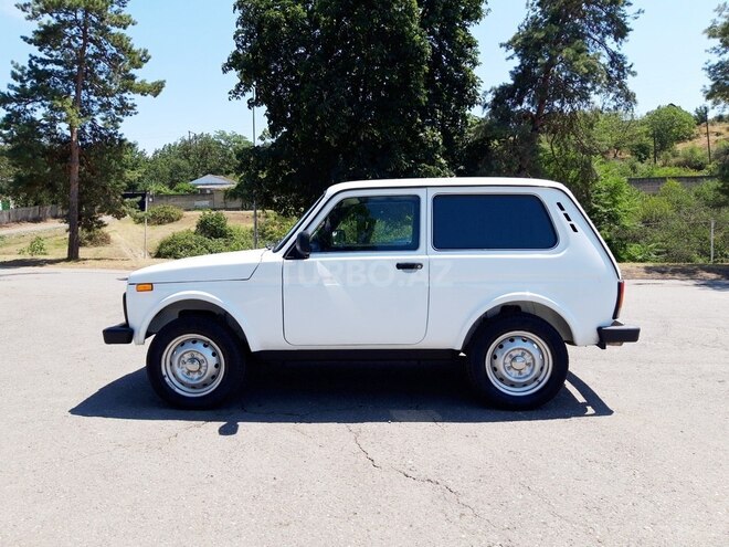 LADA (VAZ) Niva 2015, 87,000 km - 1.7 l - Quba