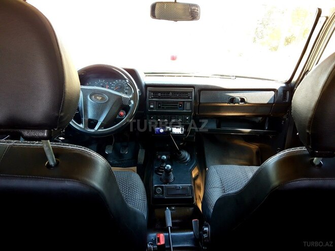 LADA (VAZ) Niva 2015, 87,000 km - 1.7 l - Quba