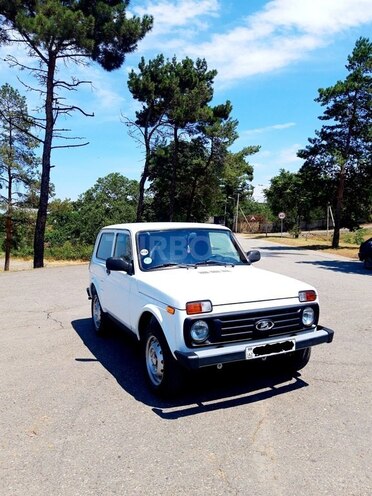 LADA (VAZ) Niva 2015, 87,000 km - 1.7 l - Quba
