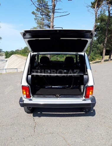 LADA (VAZ) Niva 2015, 87,000 km - 1.7 l - Quba