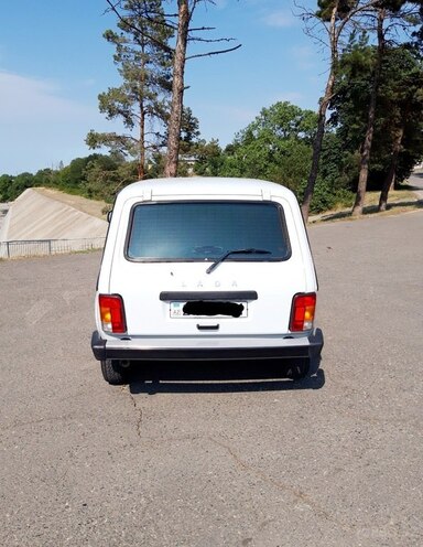 LADA (VAZ) Niva 2015, 87,000 km - 1.7 l - Quba