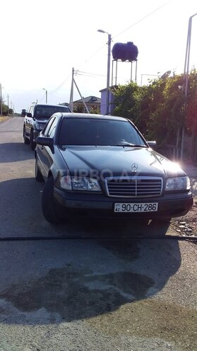 Mercedes C 180 1995, 260,000 km - 1.8 л - Füzuli