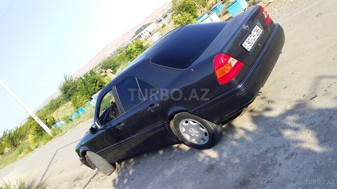 Mercedes C 180 1995, 260,000 km - 1.8 л - Füzuli