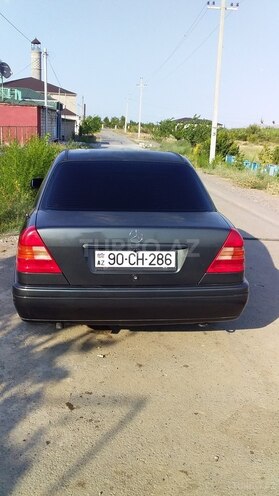 Mercedes C 180 1995, 260,000 km - 1.8 л - Füzuli