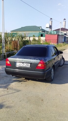 Mercedes C 180 1995, 260,000 km - 1.8 л - Füzuli