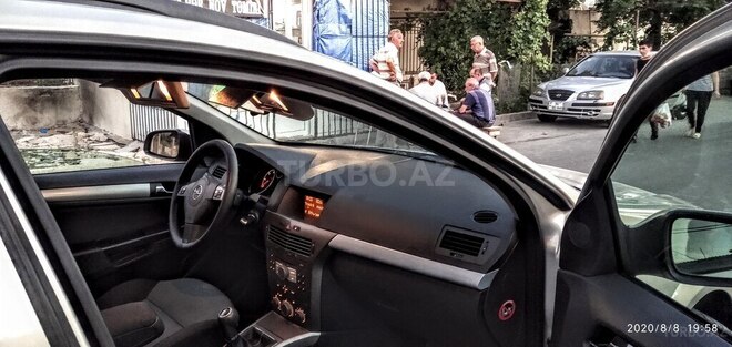 Opel Astra 2007, 180,000 km - 1.3 l - Bakı