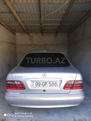 Mercedes E 270 2001, 262,000 km - 2.7 l - Bakı