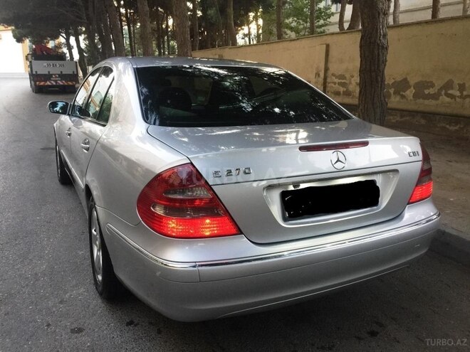 Mercedes E 270 2002, 282,279 km - 2.7 l - Bakı