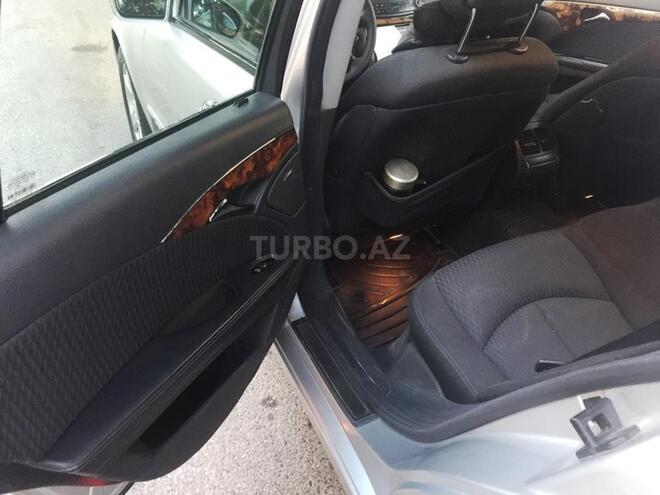 Mercedes E 270 2002, 282,279 km - 2.7 l - Bakı