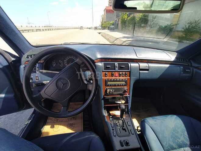 Mercedes E 200 1997, 201,321 km - 2.0 l - Bakı