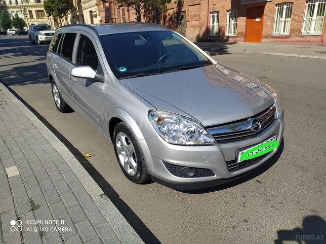 Opel Astra 2008, 137,800 km - 1.4 l - Gəncə
