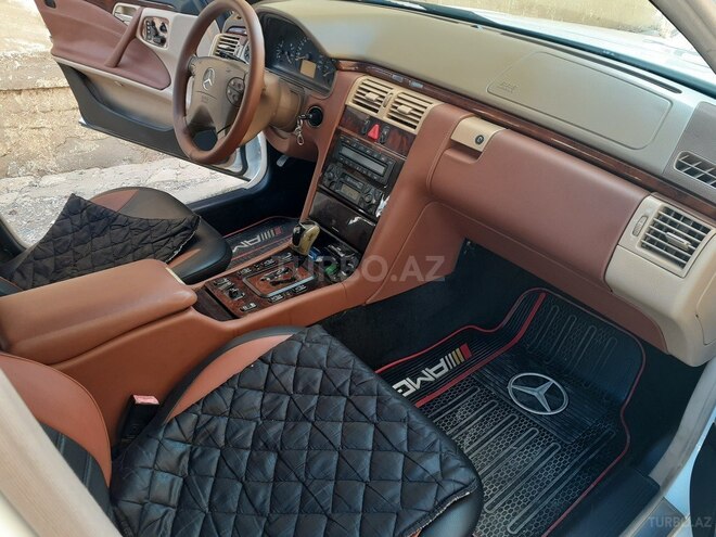 Mercedes E 240 2001, 325,000 km - 2.6 л - Bakı