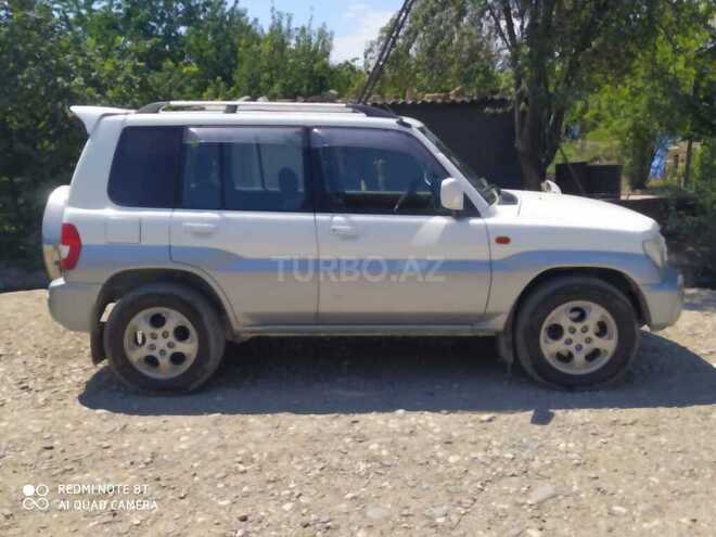 Mitsubishi Pajero io 2002, 180,000 km - 2.0 л - Xaçmaz