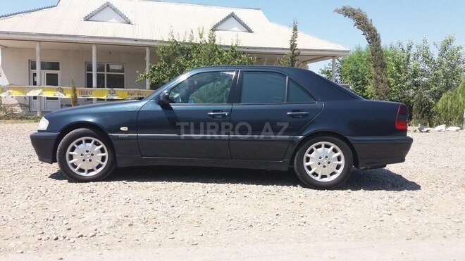 Mercedes C 220 1998, 270,000 km - 2.2 л - Sabirabad