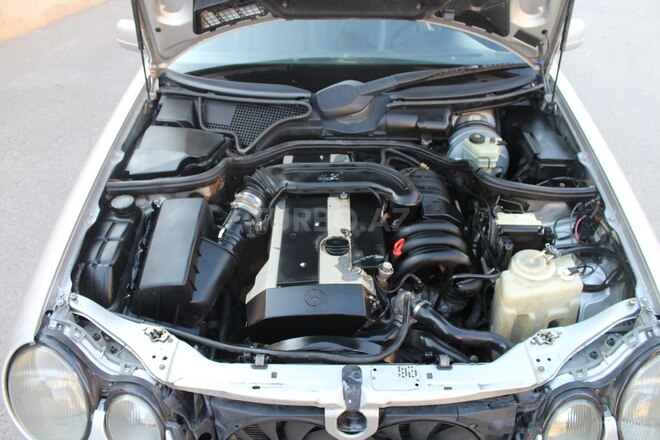 Mercedes E 280 1996, 364,000 km - 2.8 l - Sumqayıt
