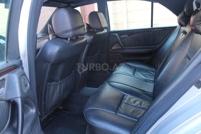 Mercedes E 280 1996, 364,000 km - 2.8 l - Sumqayıt